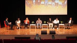 II. Kariyer Fuarı'nda Yalova Üniversitesi Meslek Yüksekokulları mezunları kariyer yolculuklarını paylaştı