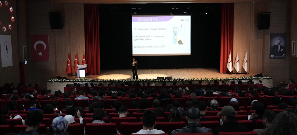 Kariyer Yolculuğunda İlk Durak: Kusursuz CV ve Güçlü Mülakat Etkinliği Gerçekleştirildi!